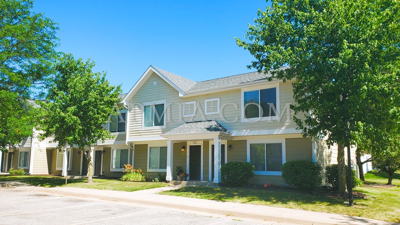 450 N 18th Ave